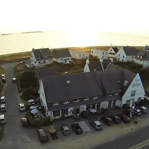 2* Hotel Du Petit Matelot